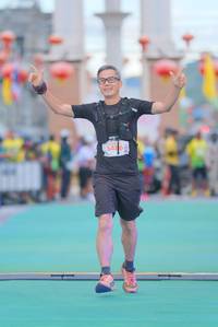 BIB: 5486, 
                            <button type="button" onclick="openModal(21765344)" class="btn btn-primary btn-sm float-right btn-popup" data-toggle="modal" data-target=".modal-high-quality">
                        <i class="fas fa-shopping-cart"></i> Add to Cart
                    </button>
                                            <button type="button" onclick="isThisMe(21765344, true)" class="btn btn-success btn-sm float-right btn-popup btn-isme hidden" data-toggle="tooltip" data-placement="bottom" title="นี่คือรูปของคุณใช่ไหม คลิกที่นี่เพื่อเอาเข้าอัลบั้ม">
                        <i class="fas fa-plus"></i> Add to album
                    </button>
                    <button type="button" onclick="isThisMe(21765344, false)" class="btn btn-warning btn-sm float-right btn-popup btn-isnotme hidden">
                        <i class="fas fa-ban"></i> Remove from album
                    </button>